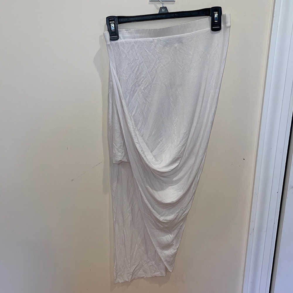 White skirt *nice for a bridal shower weekend or bachelorette*